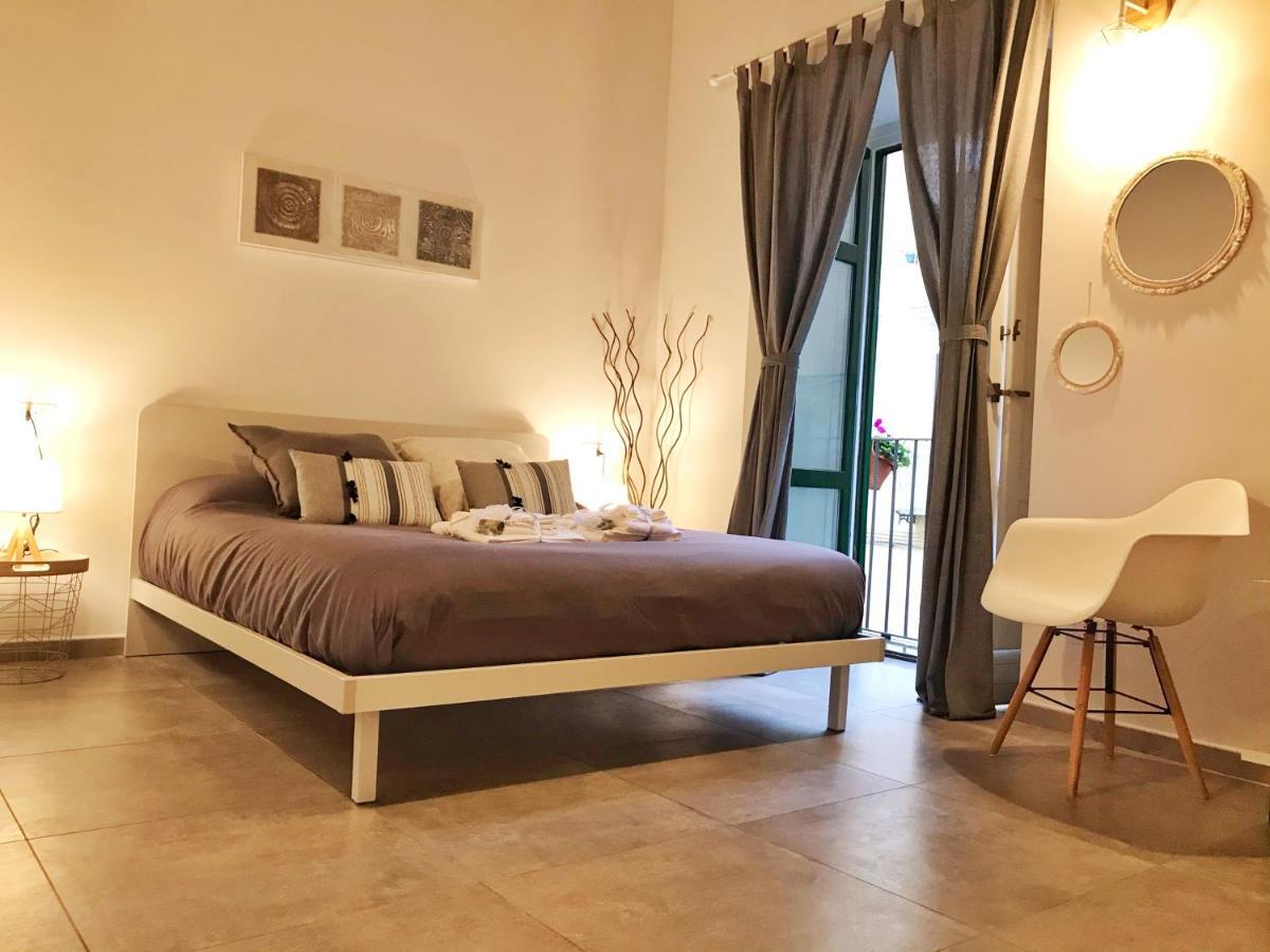 B&B Salerno In Centro Екстер'єр фото